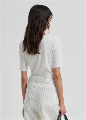 Rosia ss tee Tofu Second Female 